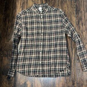 H&M Flannel Button Down

Worn Once

Size Large